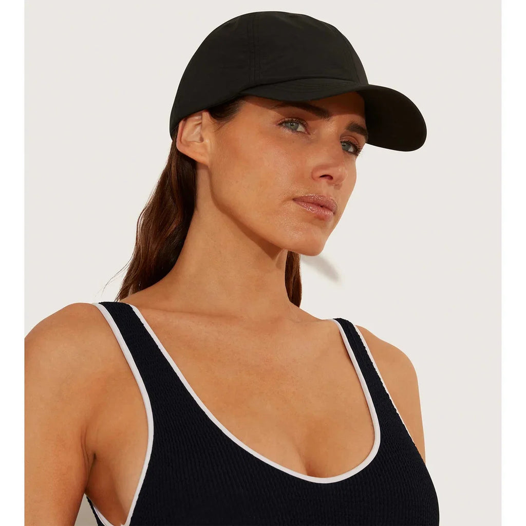 Cap Upf Black